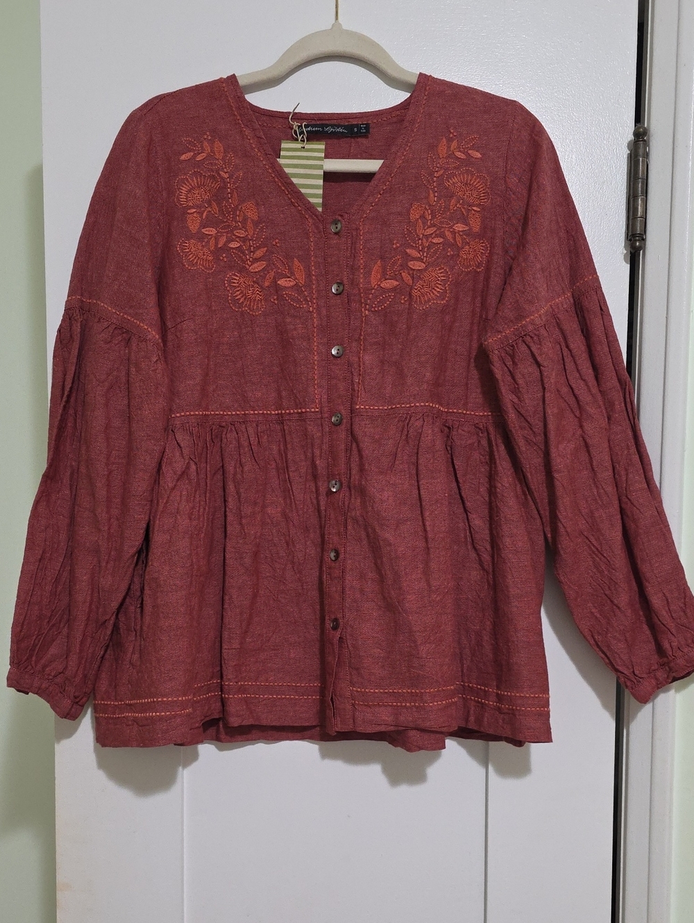 Gudrun Sjoden Chambray Embroidered Mother Of Pearl Top Women S Pockets NWT